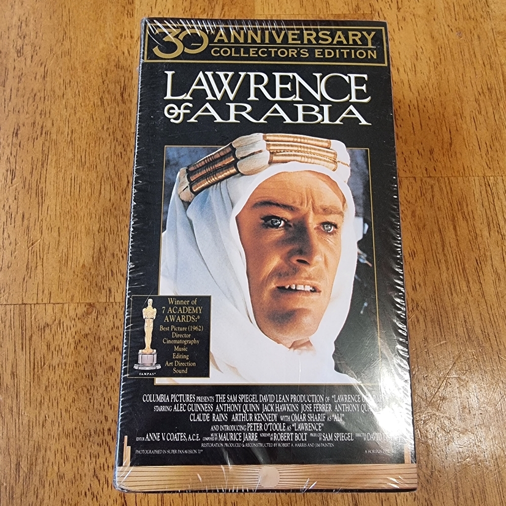 🌟3/$30 Sale!Mix & Match🌟 Lawrence of Arabia Collector's Edition VHS 2 Tape Set